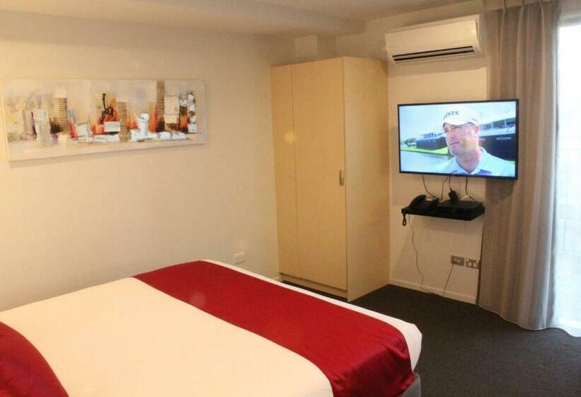 חדר סטודיו סטנדרד, Bealey Plaza Motel