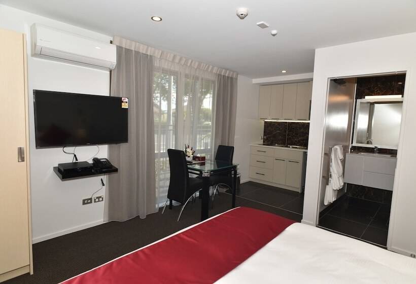 חדר סטודיו סטנדרד, Bealey Plaza Motel