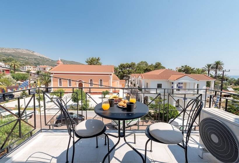 Полулюкс Вид на Море, Costa Azzurra