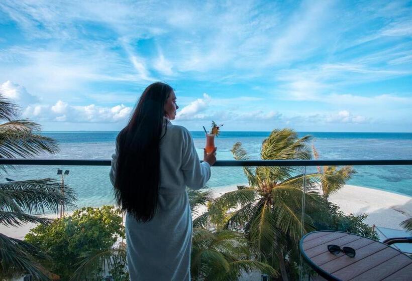 اتاق سوپریور با چشم‌انداز دریا, Plumeria Maldives