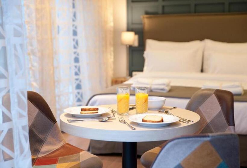 자쿠지 스위트, Athens Platinum Rooms And Suites