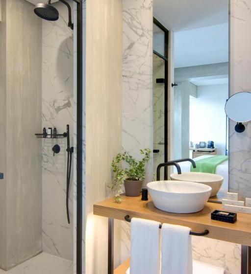 جناح, Cocomat Athens Jumelle