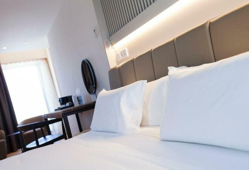 سوییت جونیور, Kivir