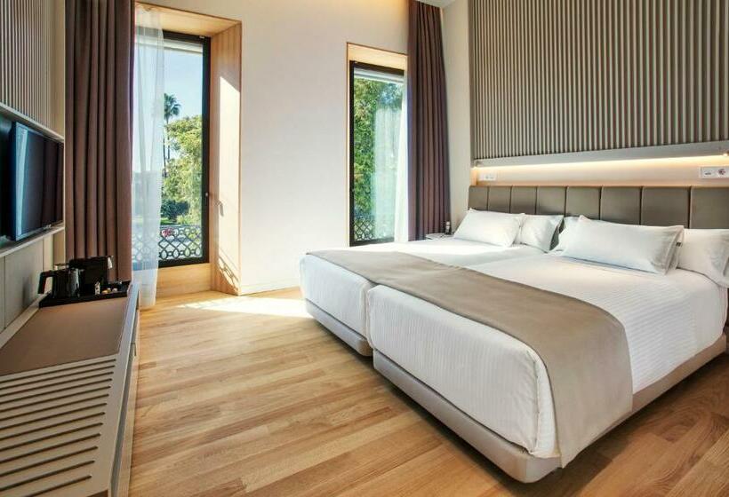 اتاق پرمیوم, Kivir