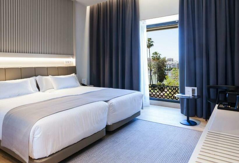 اتاق پرمیوم, Kivir