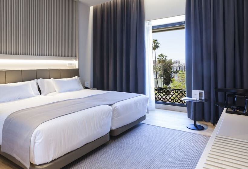 اتاق پرمیوم, Kivir