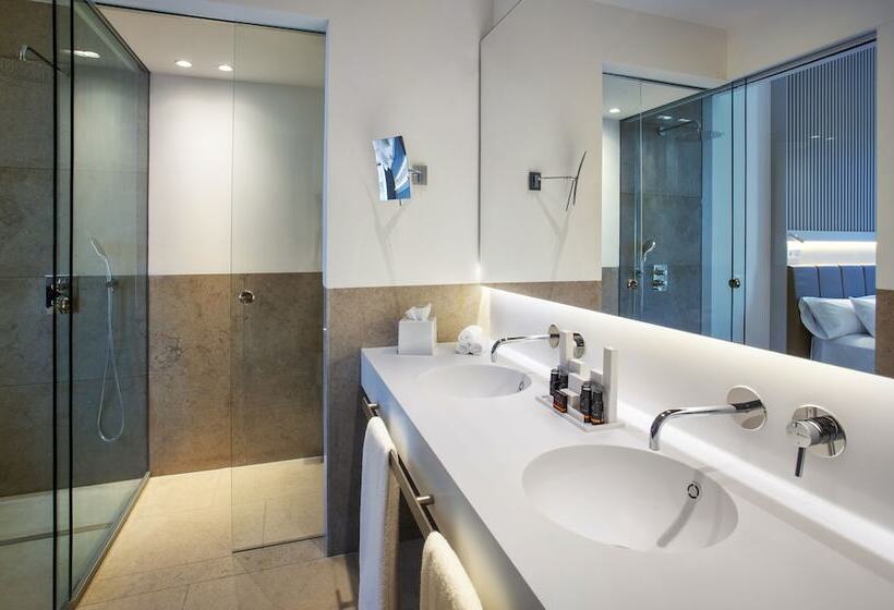 Premium room with terrace, Kivir