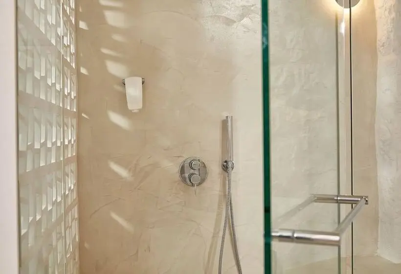Comfort suite with garden view, Petri Suites