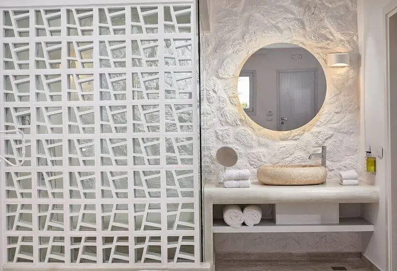 Comfort suite with garden view, Petri Suites