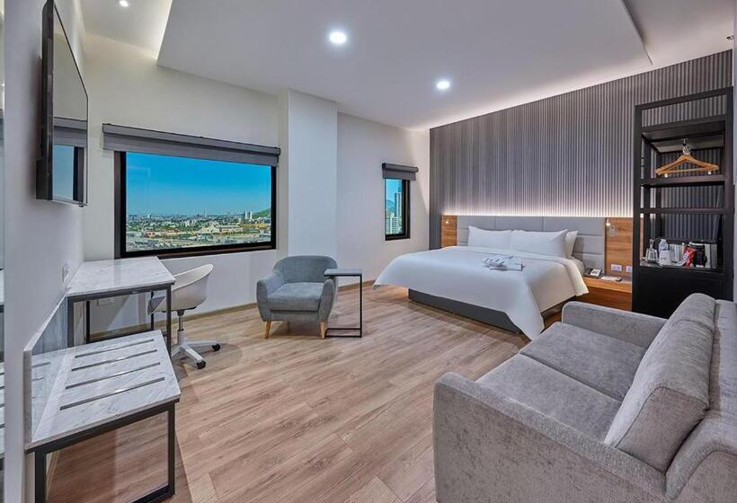 Люкс Премиум, Radisson Hotel Monterrey San Jeronimo