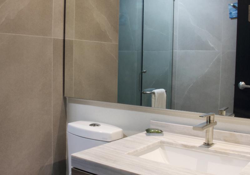 غرفة قياسية سرير كينج, Radisson Hotel Monterrey San Jeronimo