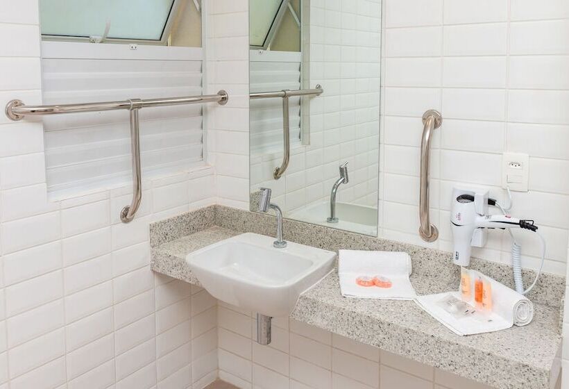 غرفة قياسية, Senac Barreira Roxa