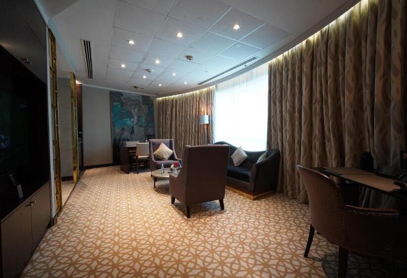 سوییت اجرایی, Time Rako