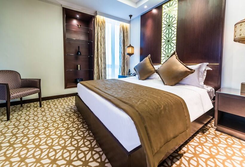 سوییت اجرایی, Time Rako