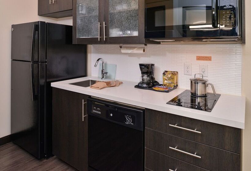 Студия Стандарт, Candlewood Suites   Austin Airport, An Ihg