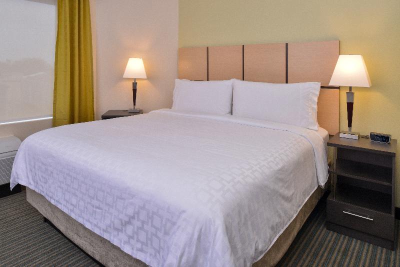 Студия Стандарт, Candlewood Suites   Austin Airport, An Ihg