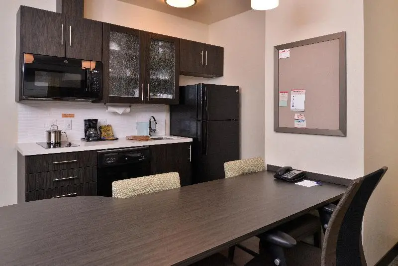 キングサイズベッドのスイートルーム, Candlewood Suites   Austin Airport, An Ihg