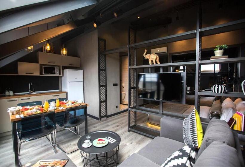 ペントハウスルーム, Cityloft 161