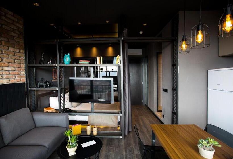 スイート, Cityloft 161