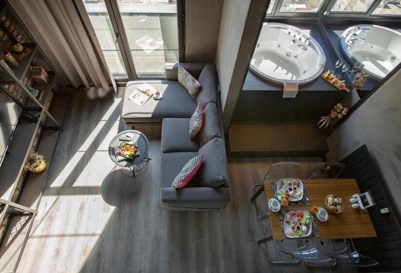 ハイドロマッサージバス付きスイート, Cityloft 161