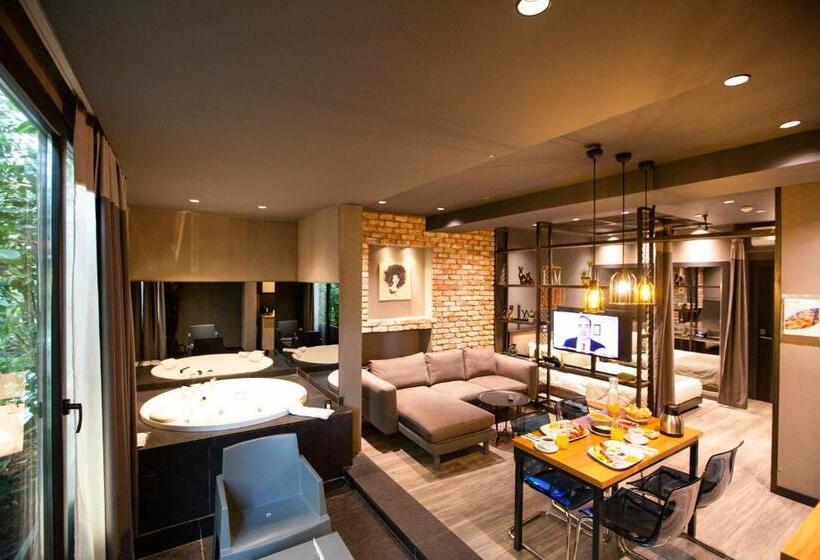 סוויטה עם ג'קוזי, Cityloft 161