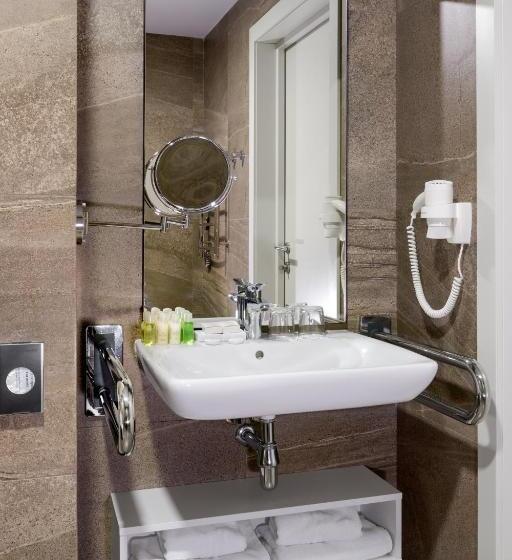 اتاق استاندارد, Favor Park