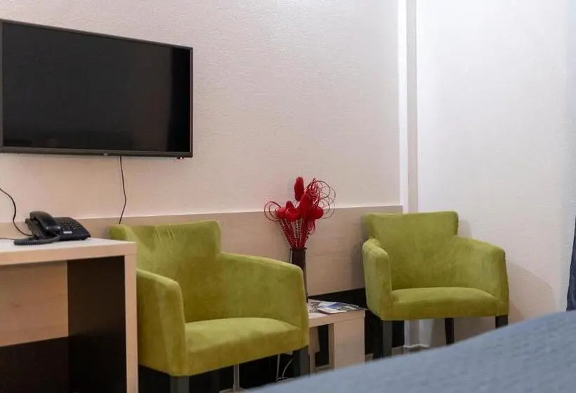 اتاق استاندارد سه نفره, Garni Hotel 11tica Dm