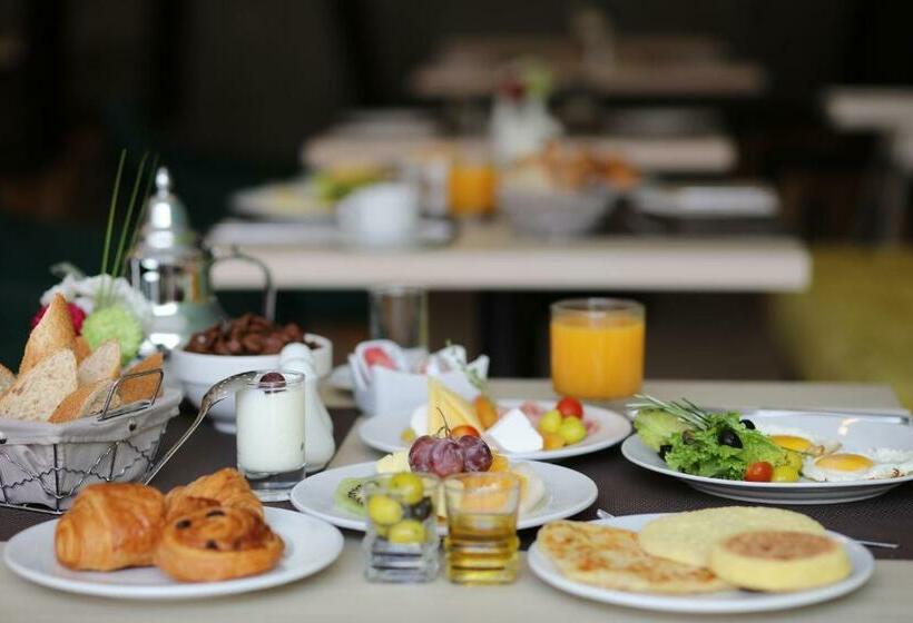اتاق لوکس, Mid Town Hotel Casablanca