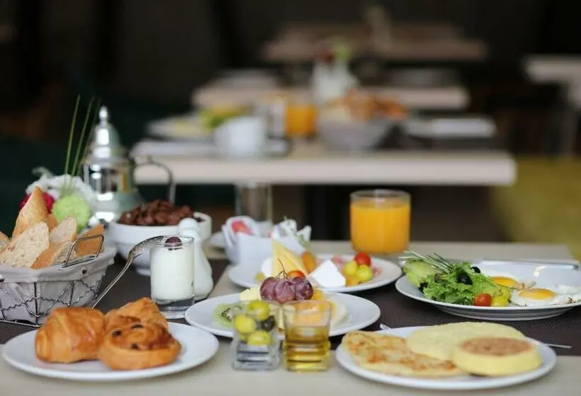 اتاق لوکس, Mid Town Hotel Casablanca