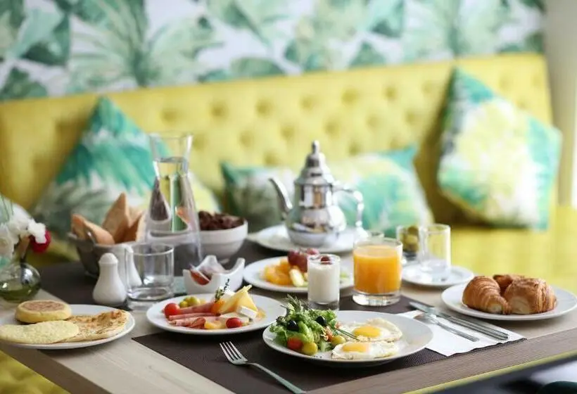 اتاق لوکس, Mid Town Hotel Casablanca