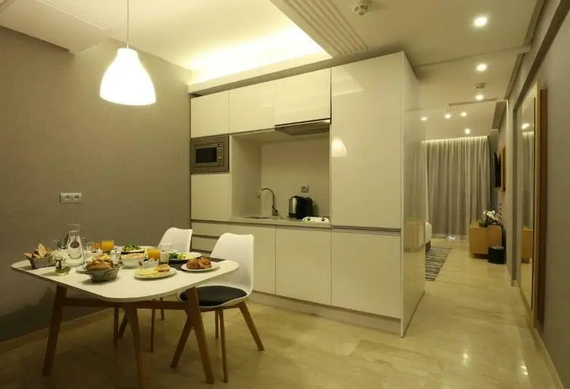 اتاق لوکس, Mid Town Hotel Casablanca