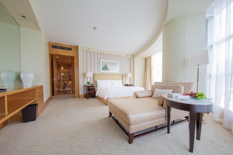 高级大房间, One Tijuana Otay