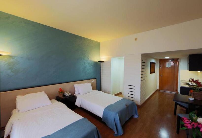 اتاق لوکس با بالکن, Rabiya Marine