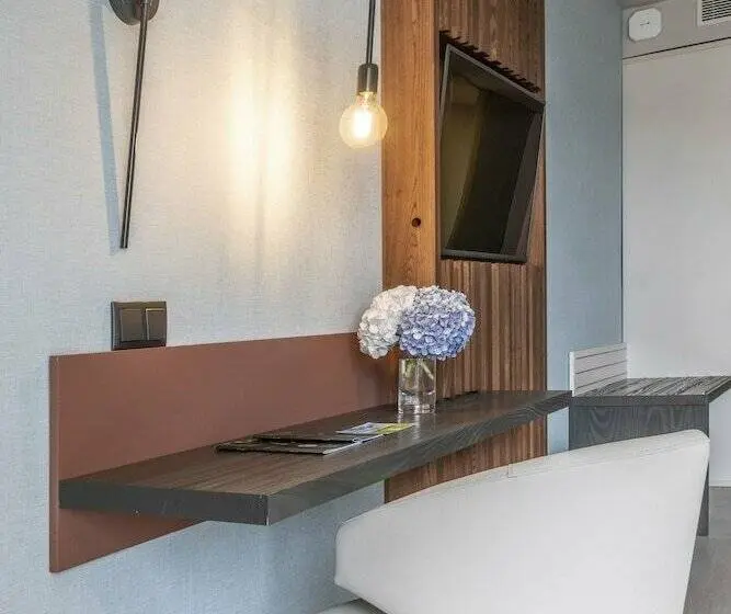 سوییت با چشمانداز دریا, Verde Mar & Spa