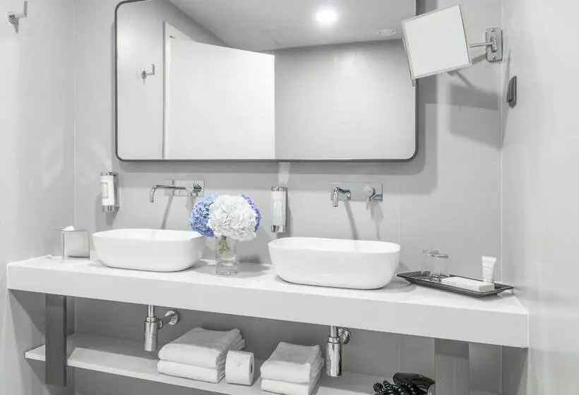 سوییت با چشمانداز دریا, Verde Mar & Spa