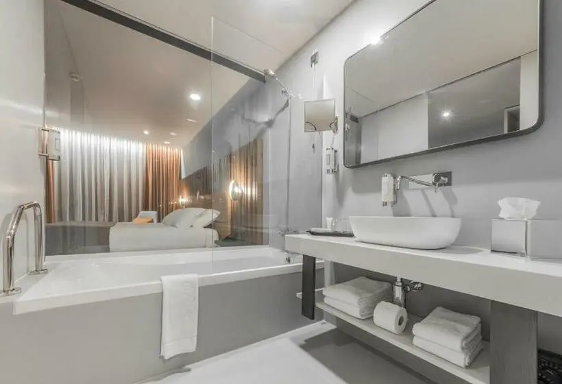 سوییت جونیور با چشمانداز دریا, Verde Mar & Spa