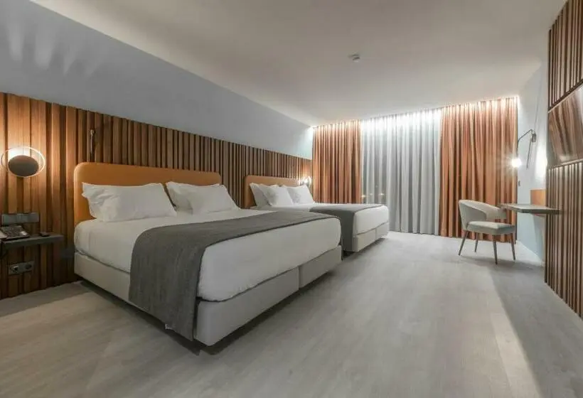 اتاق خانوادگی با چشمانداز دریا, Verde Mar & Spa