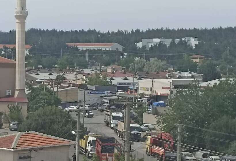 テラス付きスタンダードルーム, Udi