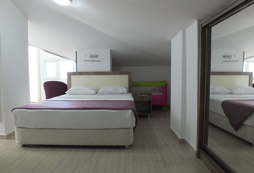 テラス付きスタンダードルーム, Udi