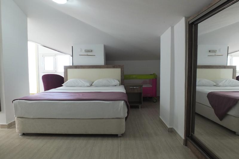 テラス付きスタンダードルーム, Udi