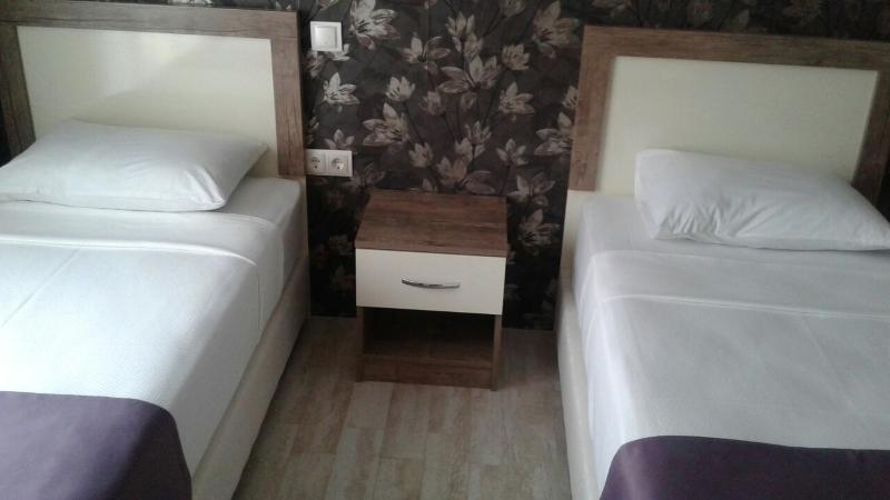 ジュニアスイート, Udi