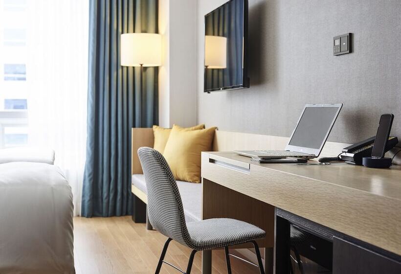 Quarto superior, Newv