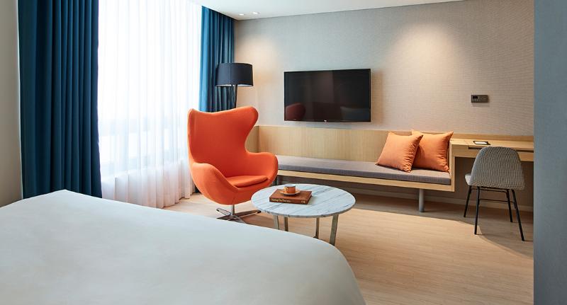 Quarto Familiar Deluxe, Newv