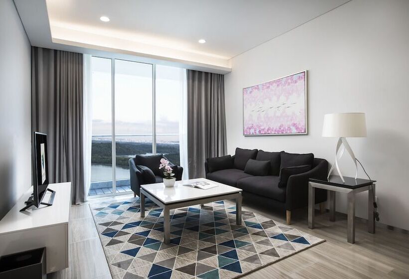 شقة بريميوم غرفتين نوم, Pinetree Marina Resort