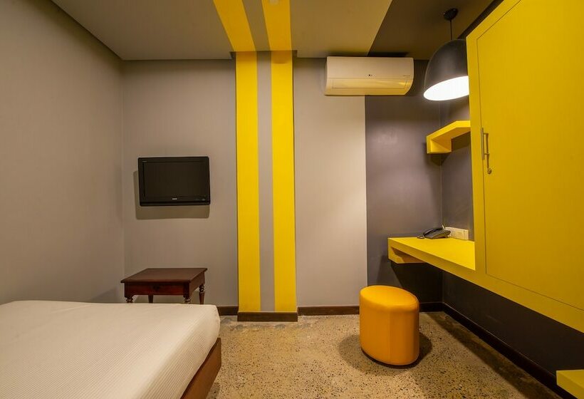 اتاق استاندارد یک تخته با سرویس بهداشتی مشترک, The Twizt   Lifestyle Hostel &