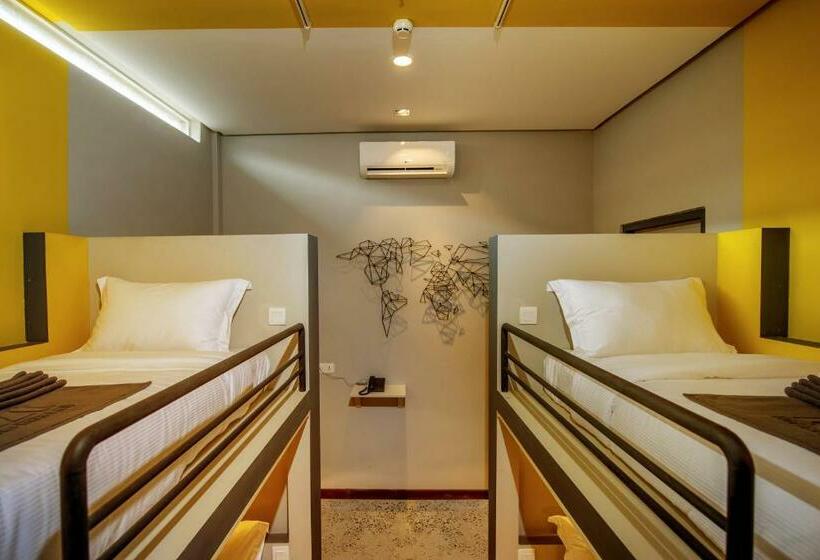 ルームシェアのワンベッド, The Twizt   Lifestyle Hostel &