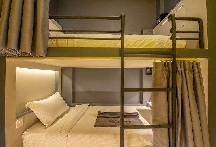バス共有のスタンダードルーム, The Twizt   Lifestyle Hostel &