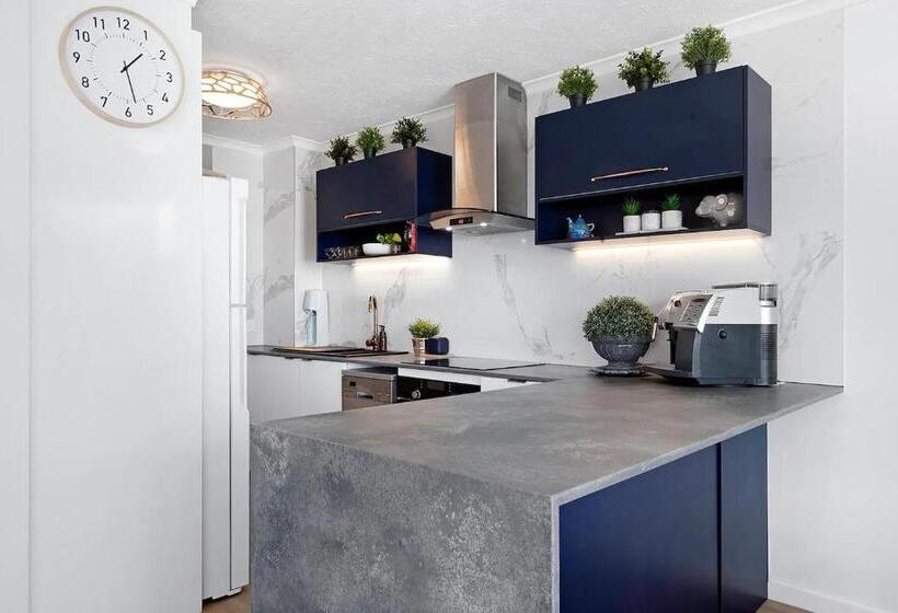 Апартаменты Deluxe 2 Спальни Вид на Море, Olympus Beachfront Apartments