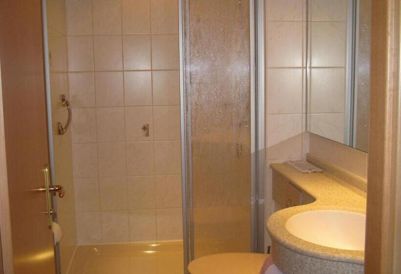 غرفة قياسية رباعية, Alpenhotel Allgäu