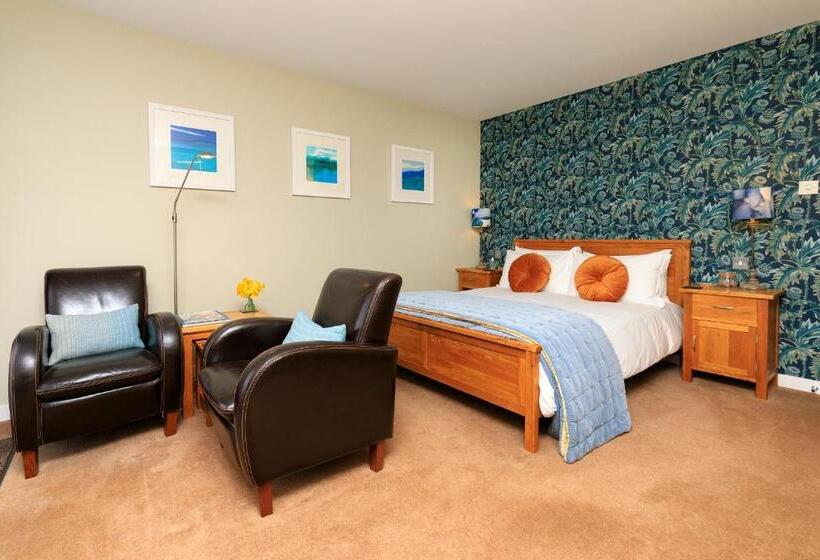 ４ベッドルームアパートメント, Broad Bay House